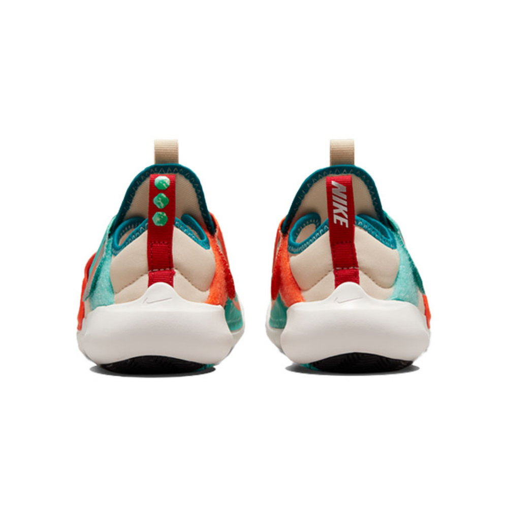 Nike Flex Advance