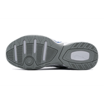【 】 Nike M2K