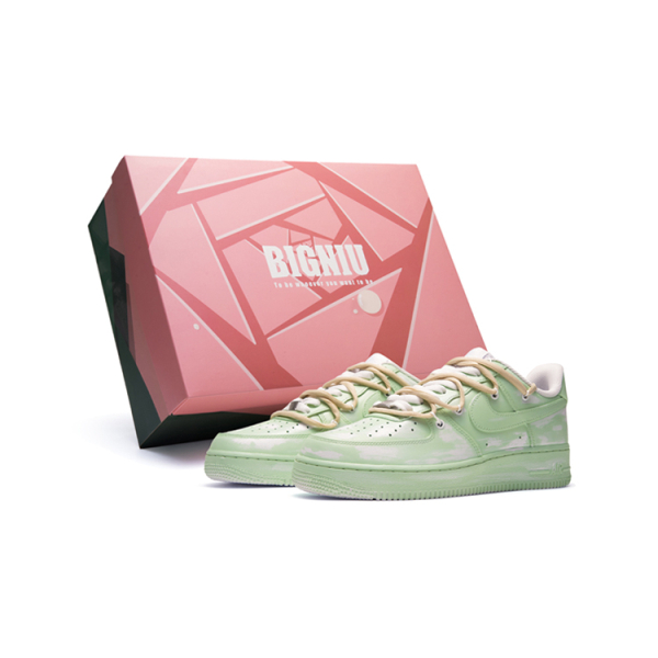 【 】 Nike Air Force 1 LE GS