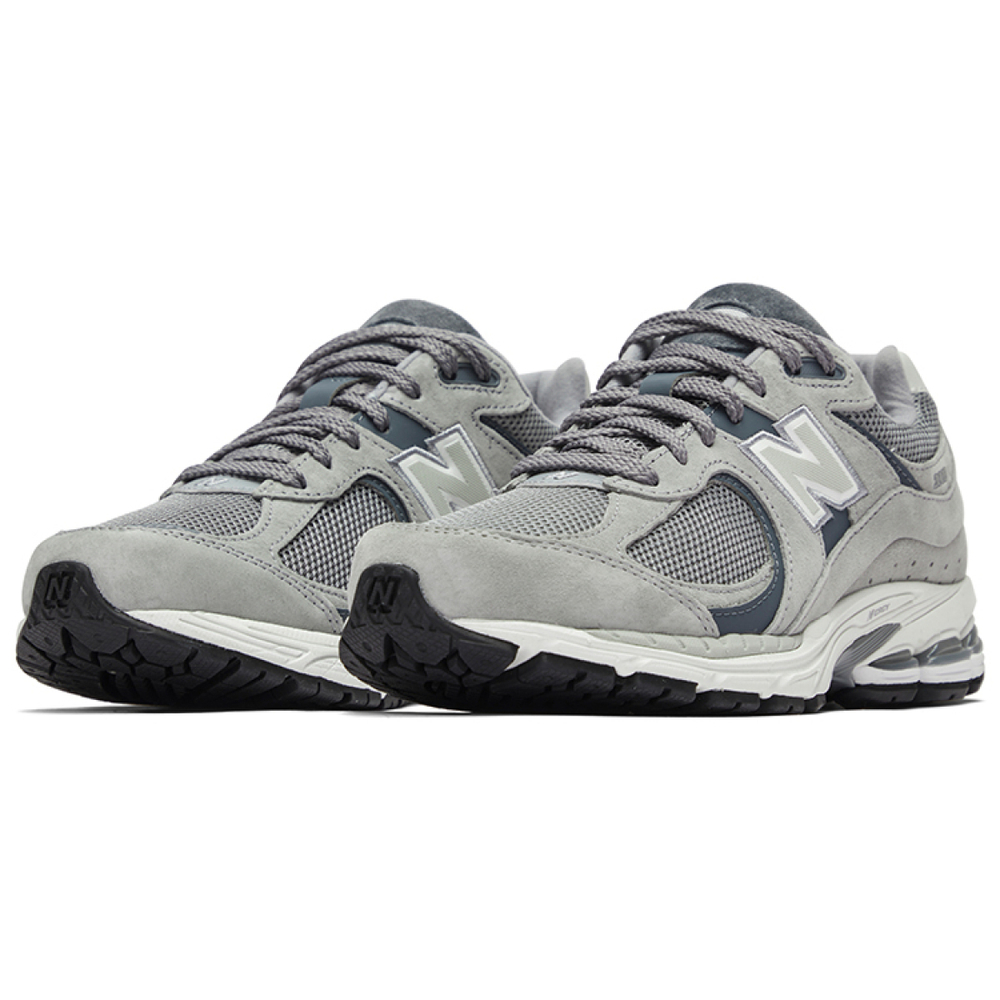 New Balance NB 2002R