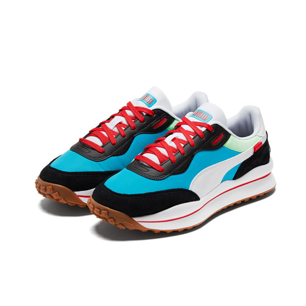 PUMA Style Rider Skies