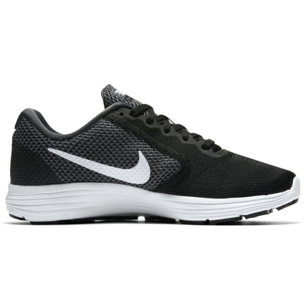 Nike REVOLUTION 3