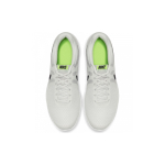 Nike REVOLUTION 4