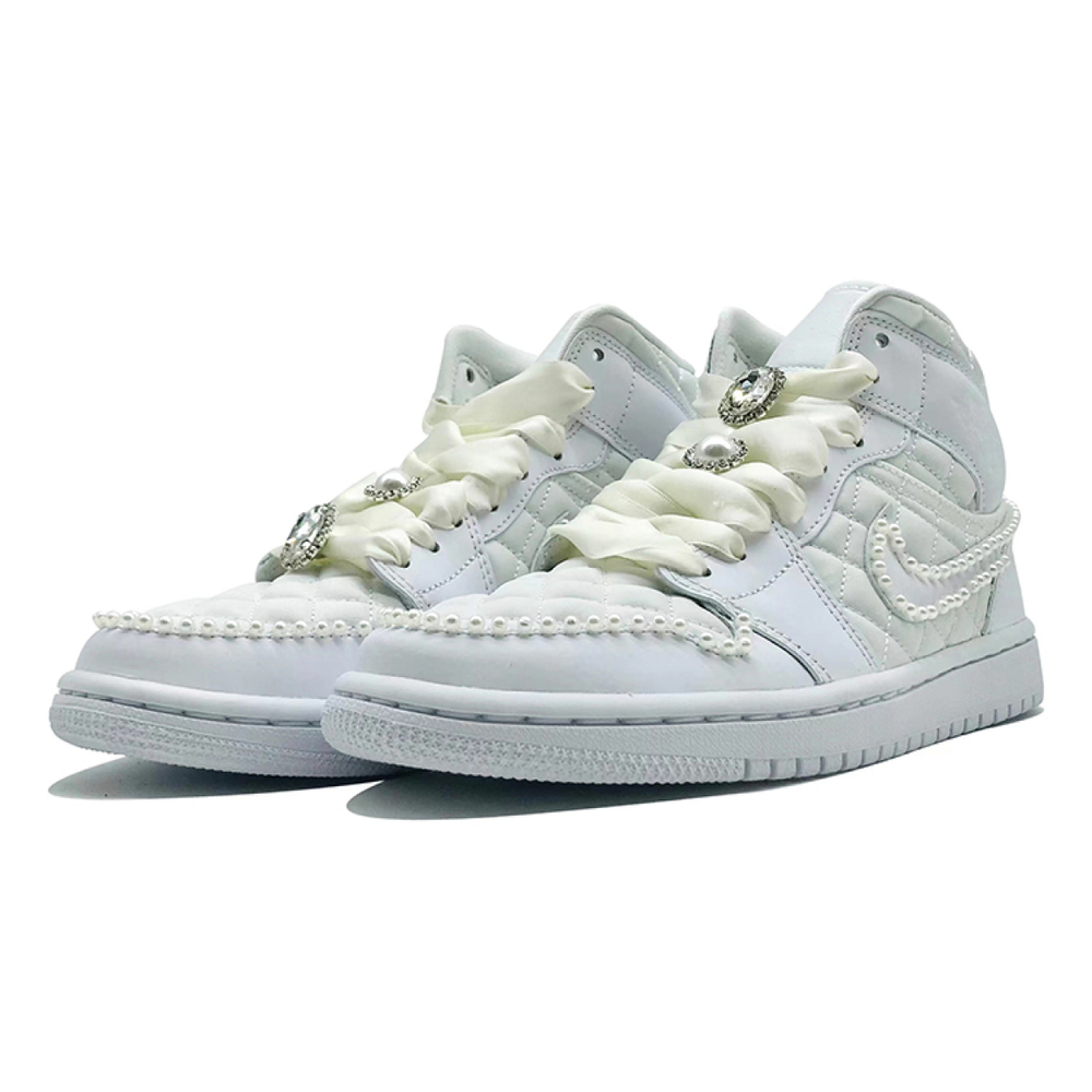 【 】 Jordan Air Jordan 1 Mid Quilted White