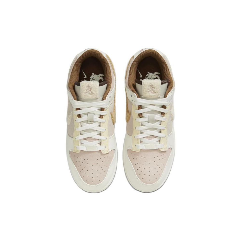 Nike Dunk "Year of the Rabbit"