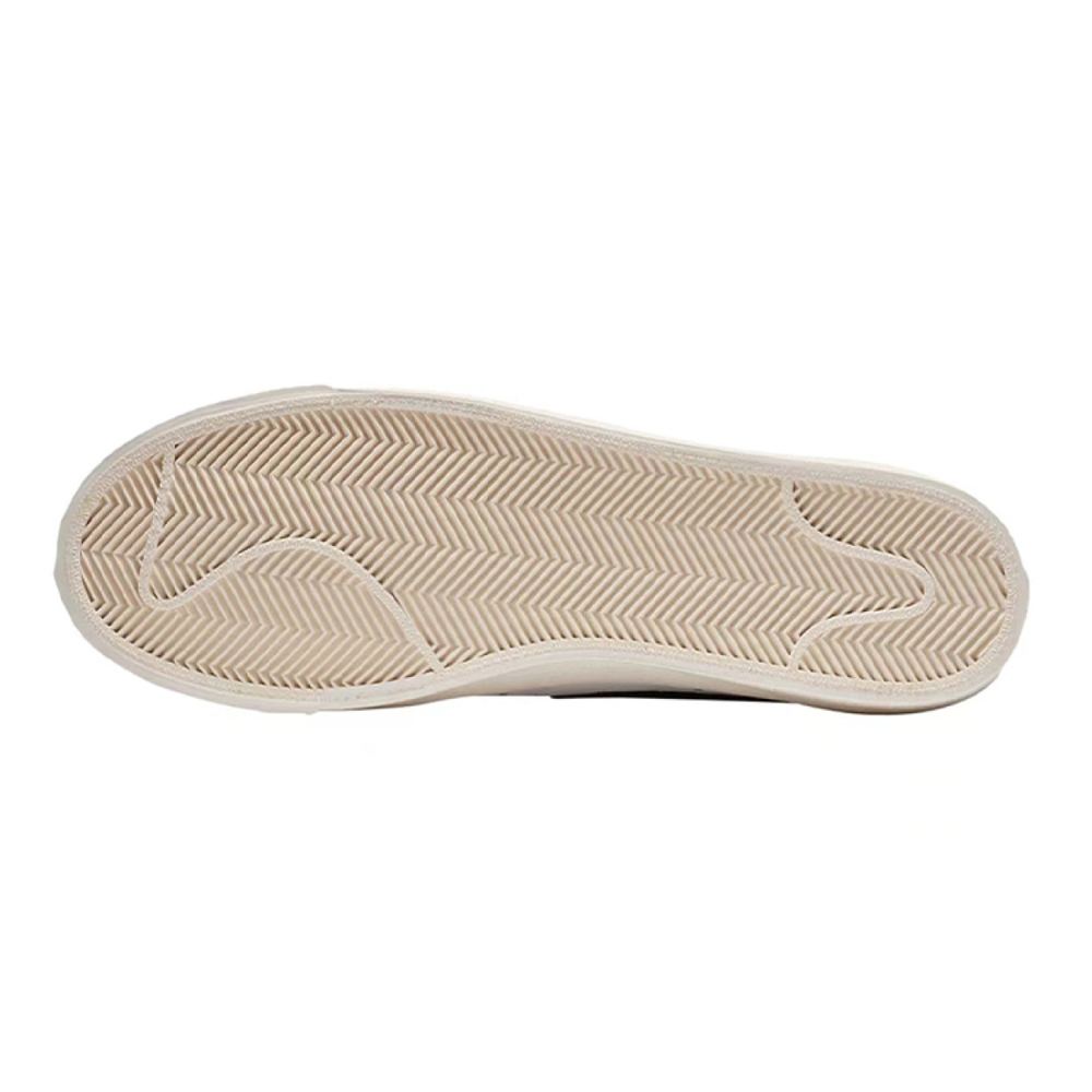 【 】 Nike Blazer Low