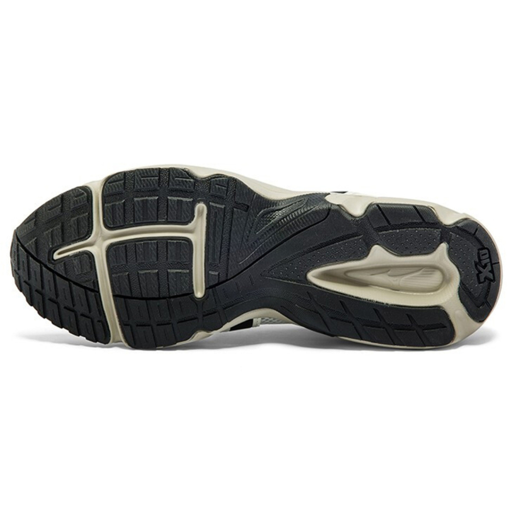 Mizuno Spark CN1