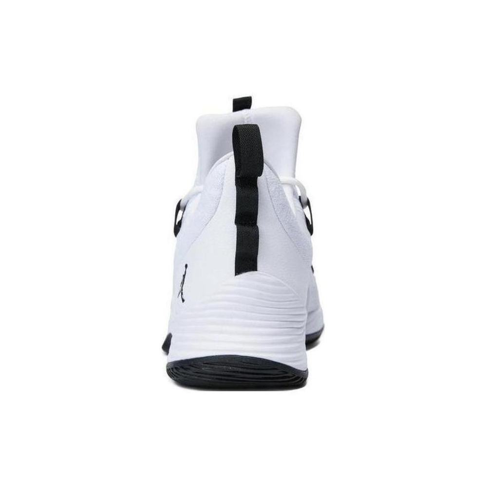 Jordan Ultra Fly 2