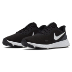 Nike REVOLUTION 5