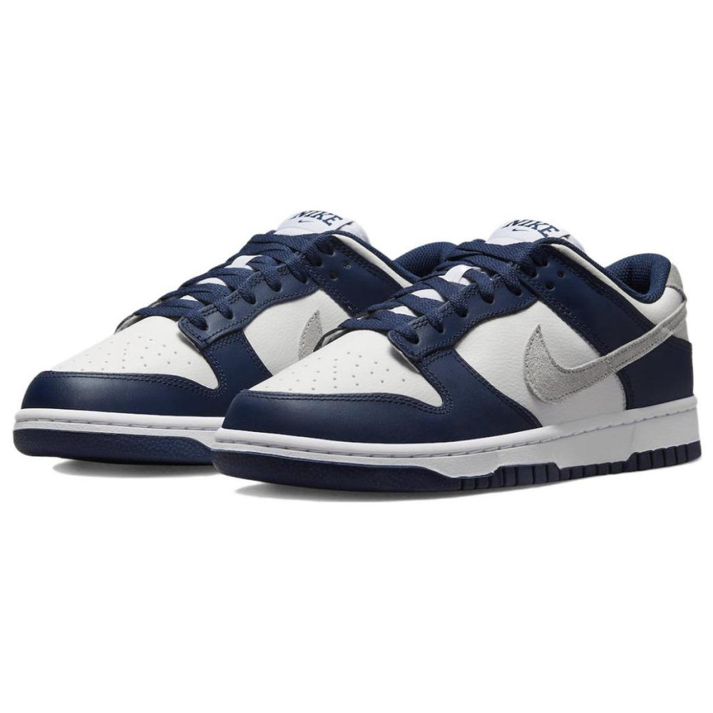 Nike Dunk Low "Midnight Navy"