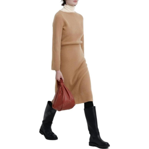 UNIQLO/ x Clare Waight Keller FW23