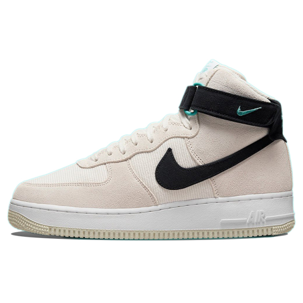 Nike Air Force 1 07 lx