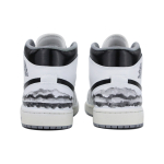 【 】 Jordan Air Jordan 1 Mid