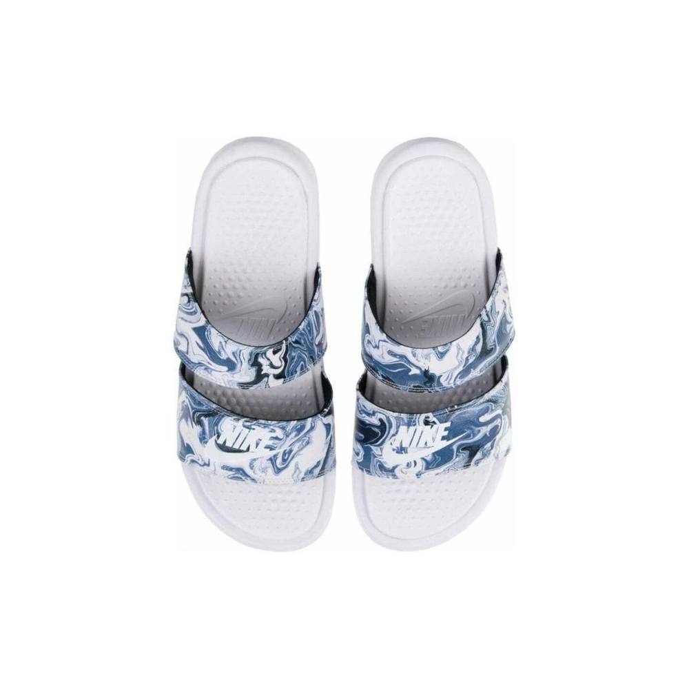 Nike Benassi