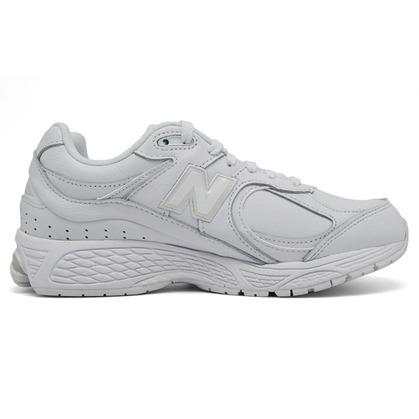 New Balance NB 2002R