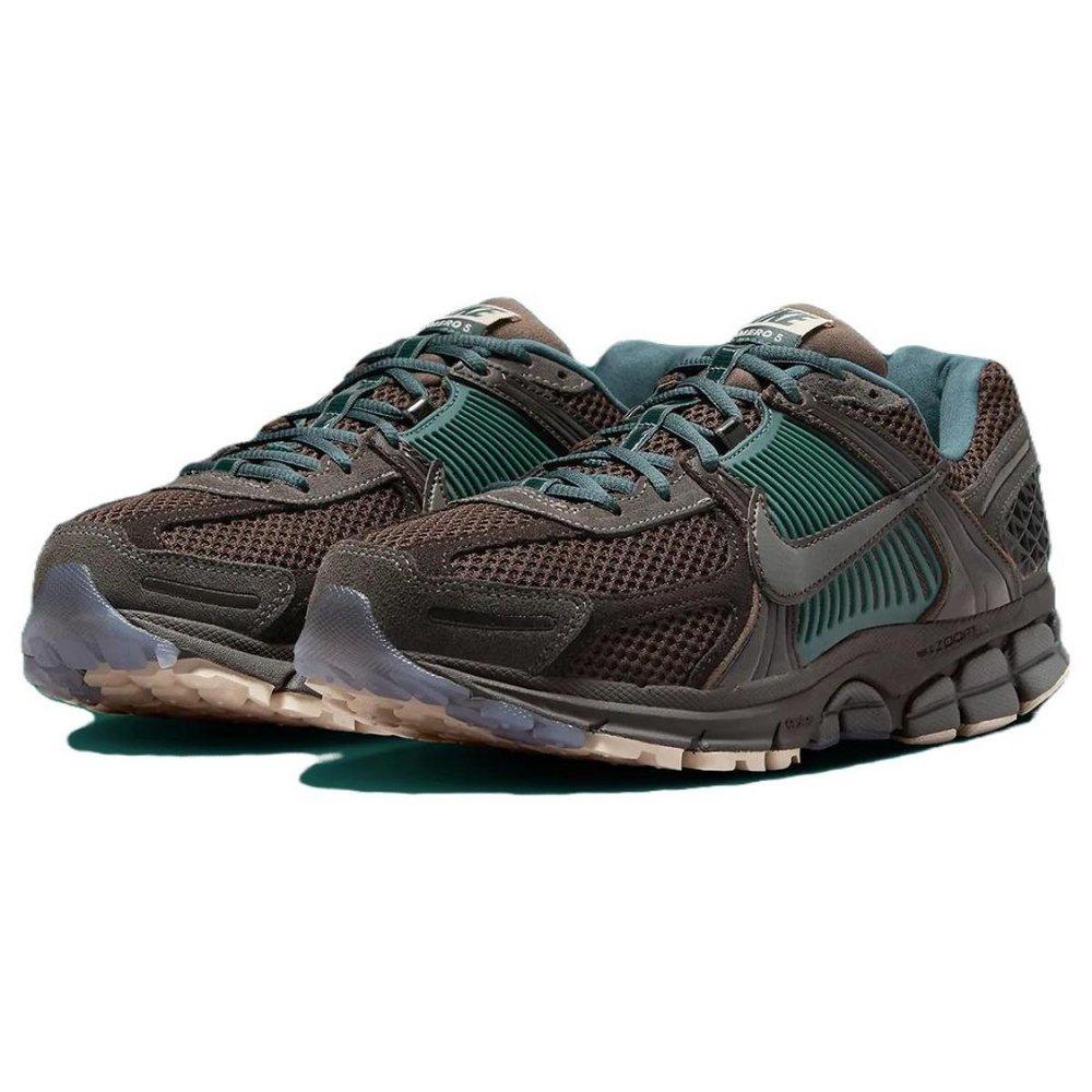 Nike Air Zoom Vomero 5