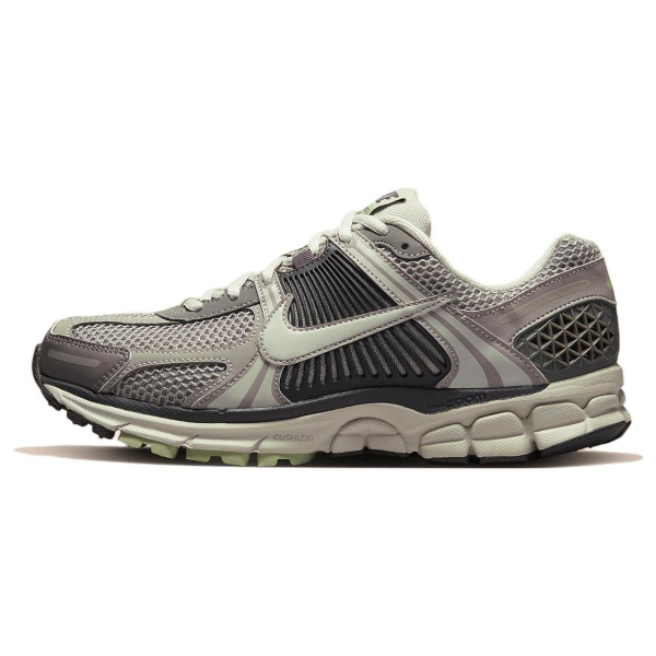 Nike Air Zoom Vomero 5