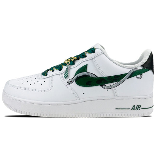 【 】 Nike Air Force 1