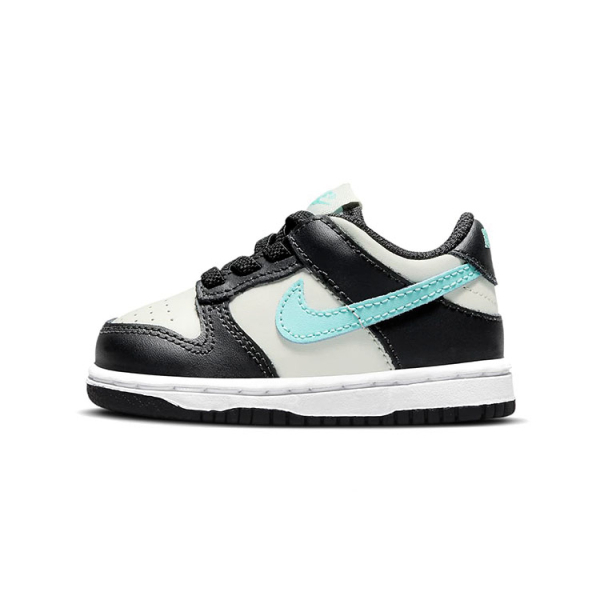 Nike Dunk "Tiffany"