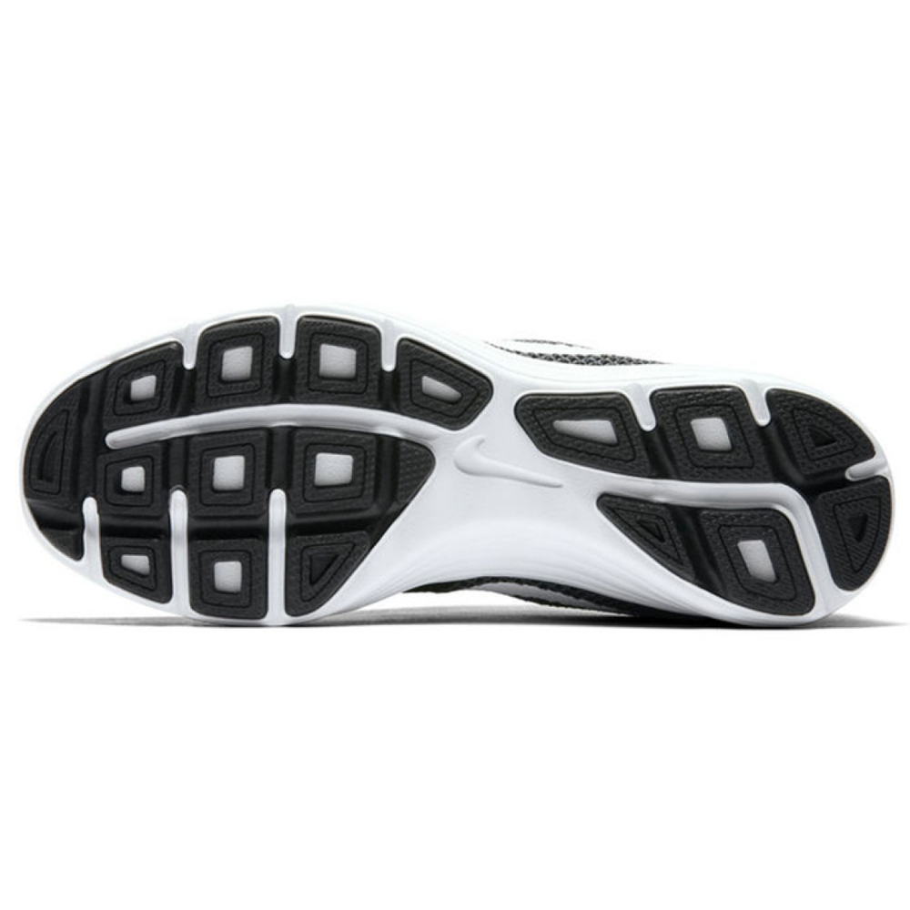 Nike REVOLUTION 3