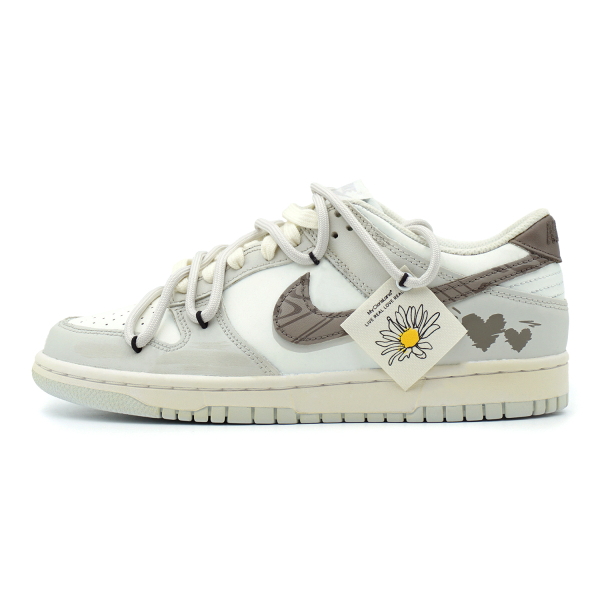 【 】 Nike Dunk Low