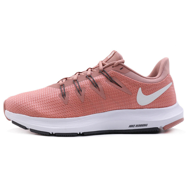 Nike QUEST