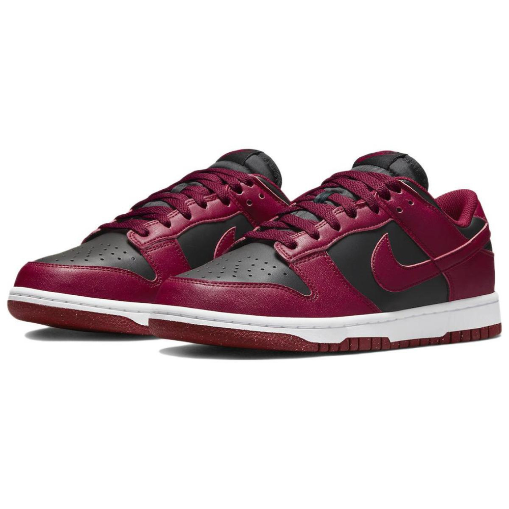 Nike Dunk next nature "gym red"