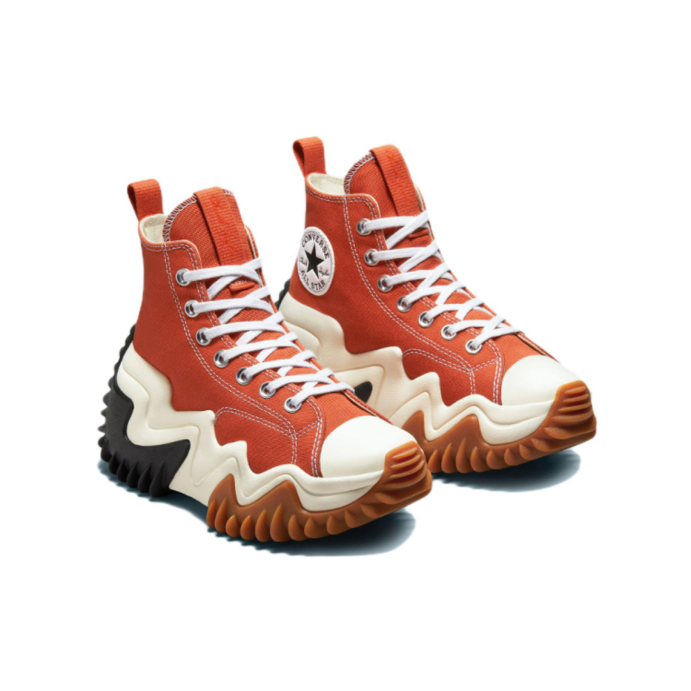 Converse Run Star Motion Platform
