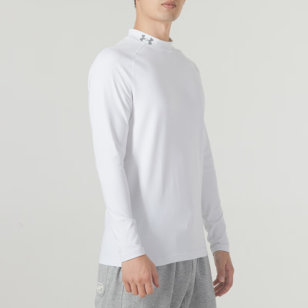 Under Armour T
