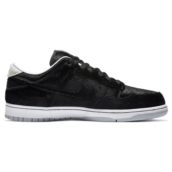 Medicom Toy x Nike Dunk SB og qs“be@rbrick”