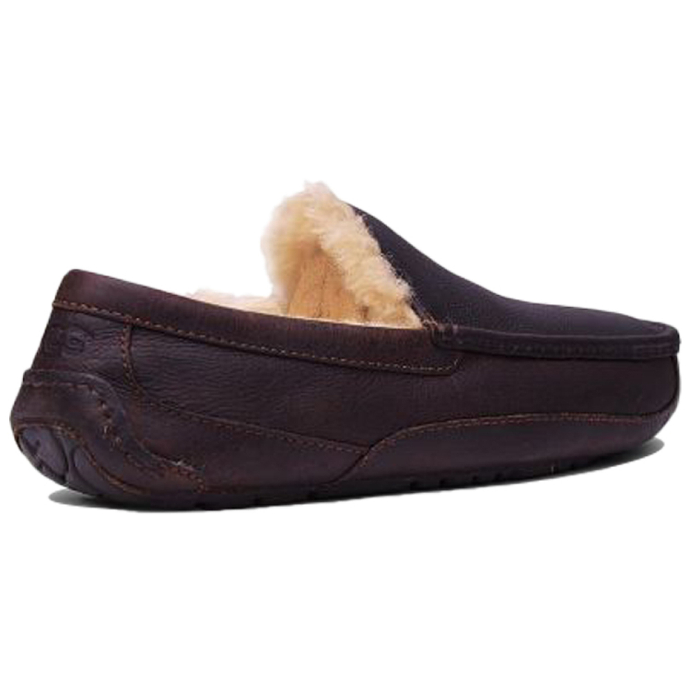 UGG Ascot