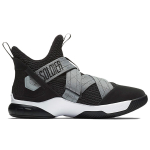 Nike zoom soldier 12 12