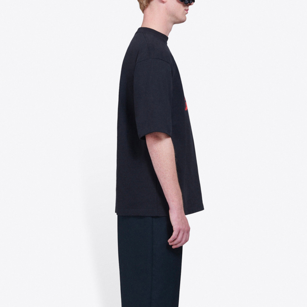 Balenciaga X T