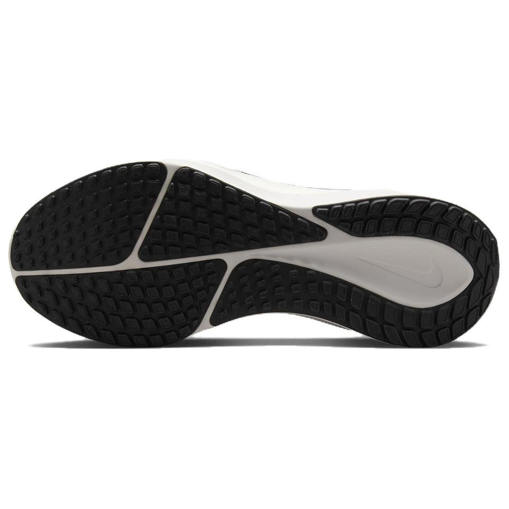 Nike Air Zoom Vomero 17