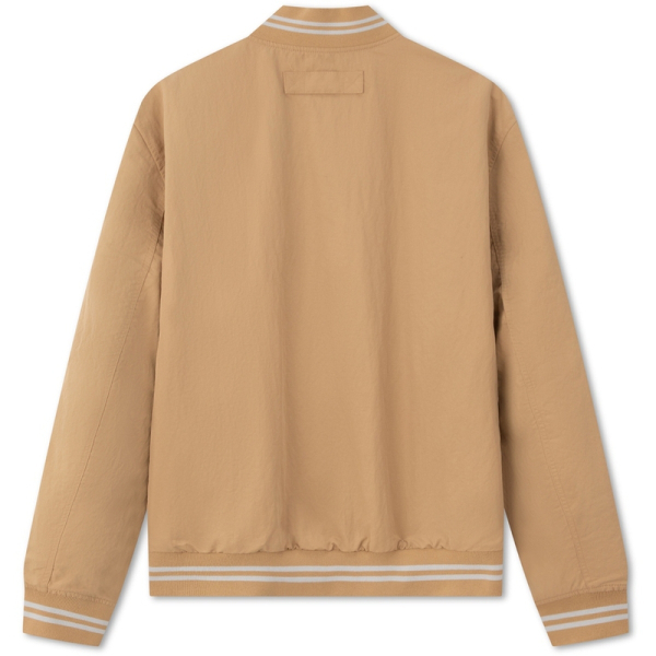 Tommy Hilfiger /