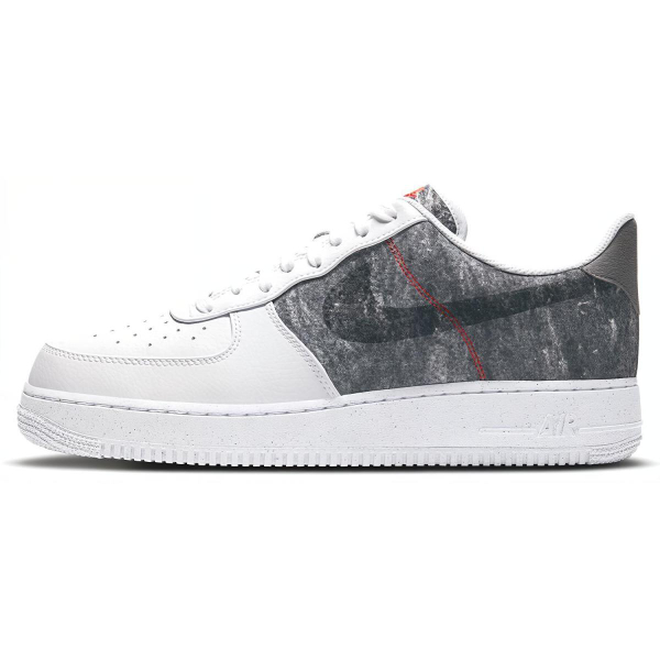 Nike Air Force 1 07 LV8
