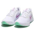 Nike REVOLUTION 5