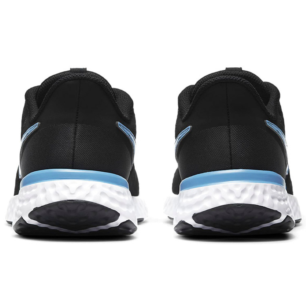 Nike REVOLUTION 5
