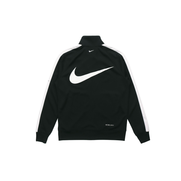 Nike Sportswear Swoosh