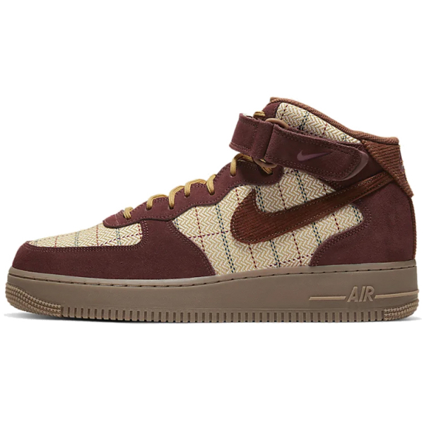 Nike Air Force 1 07 LV8