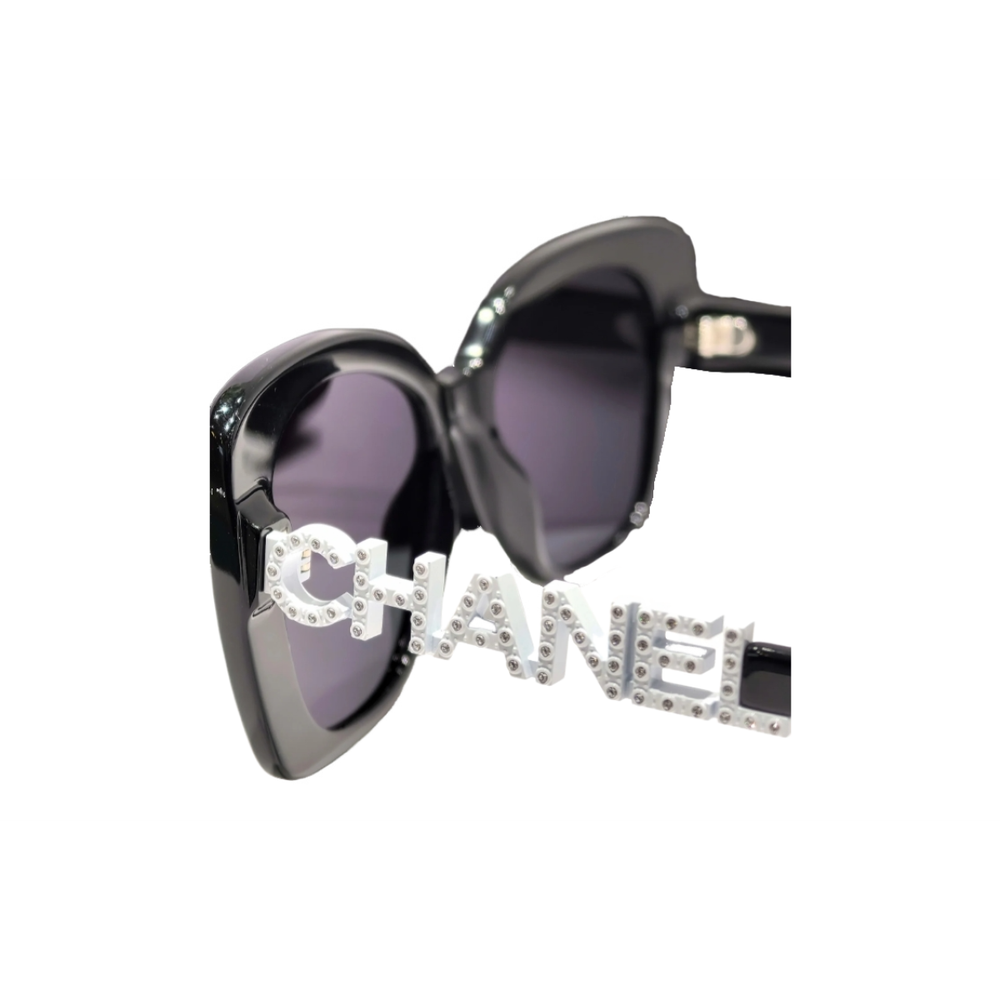 【 】 CHANEL