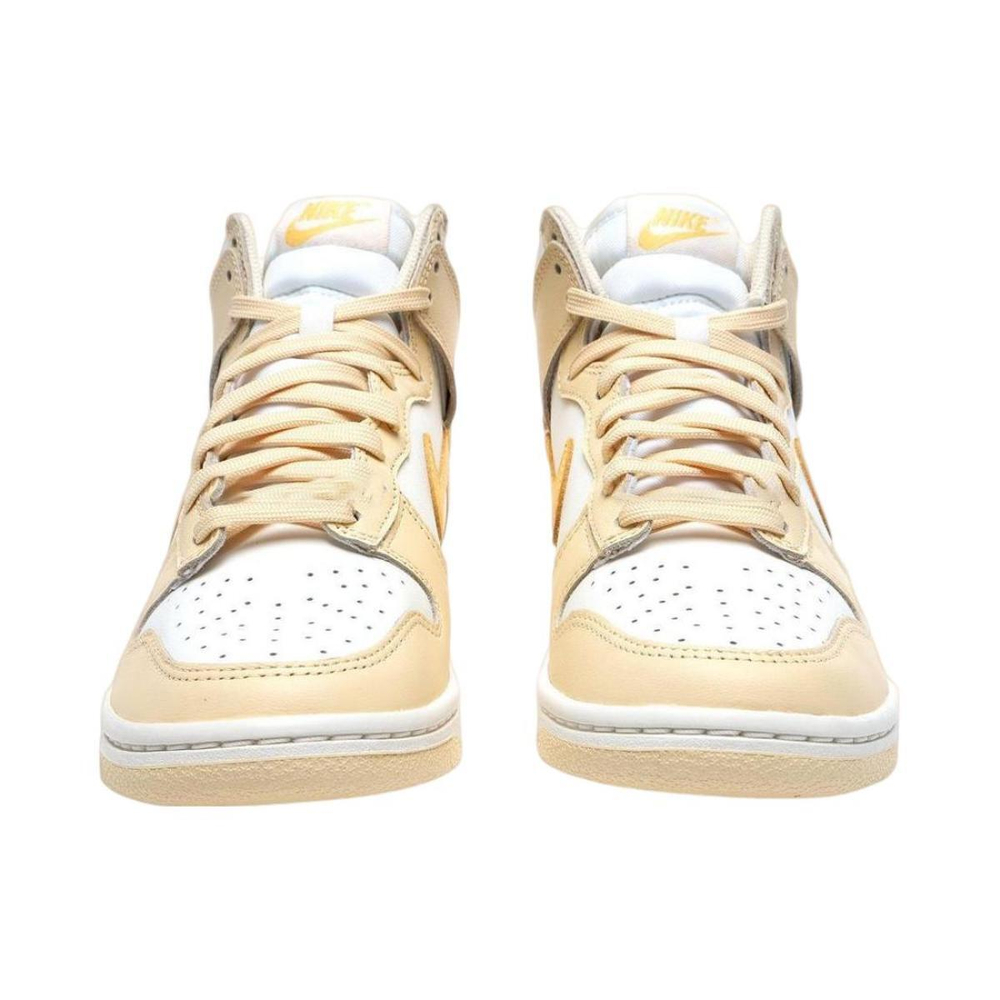 Nike Dunk High "Pale Vanilla"