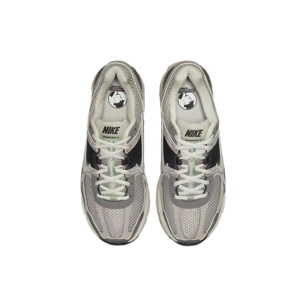 Nike Air Zoom Vomero 5