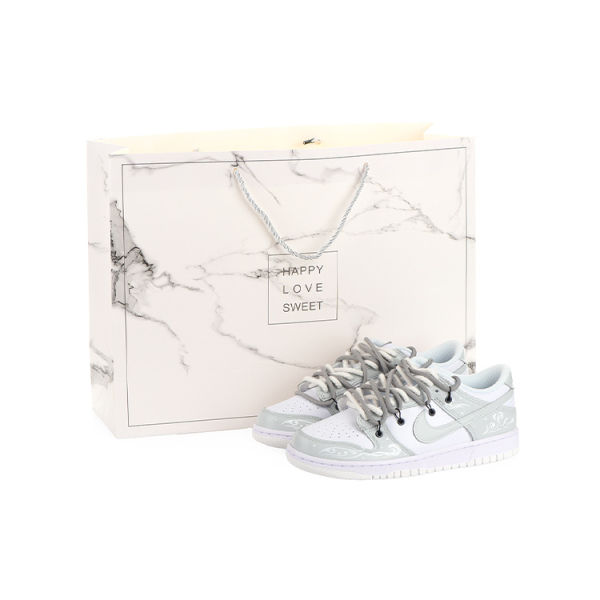 【 】 Nike Dunk GS