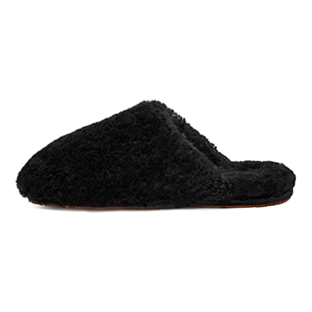 UGG /