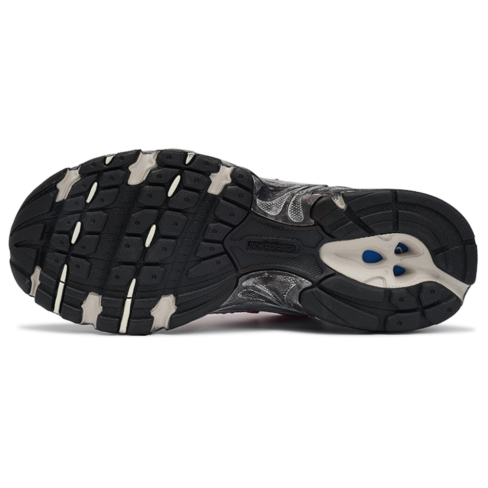 【 】 New Balance NB 530