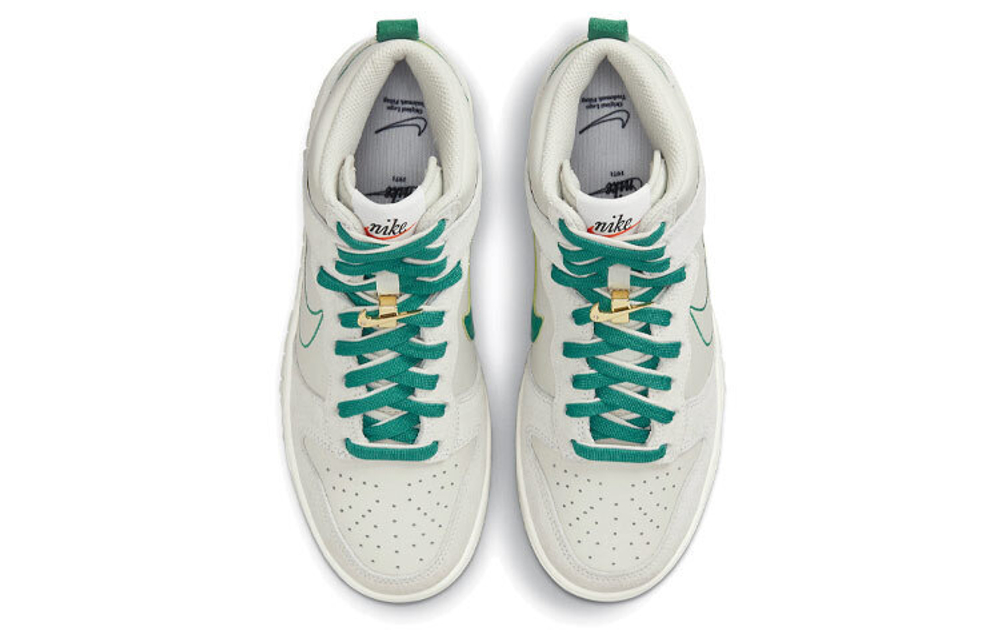 Nike Dunk SE "First Use"