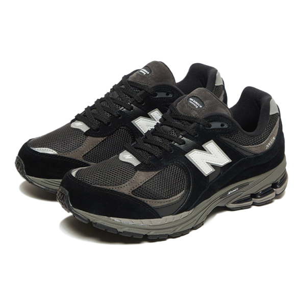New Balance NB 2002R