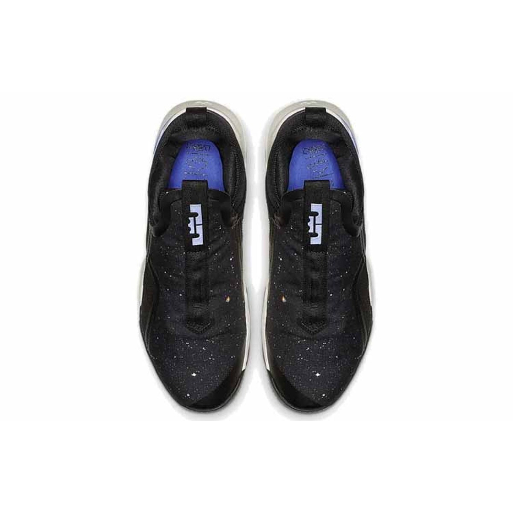 Nike Ambassador 11