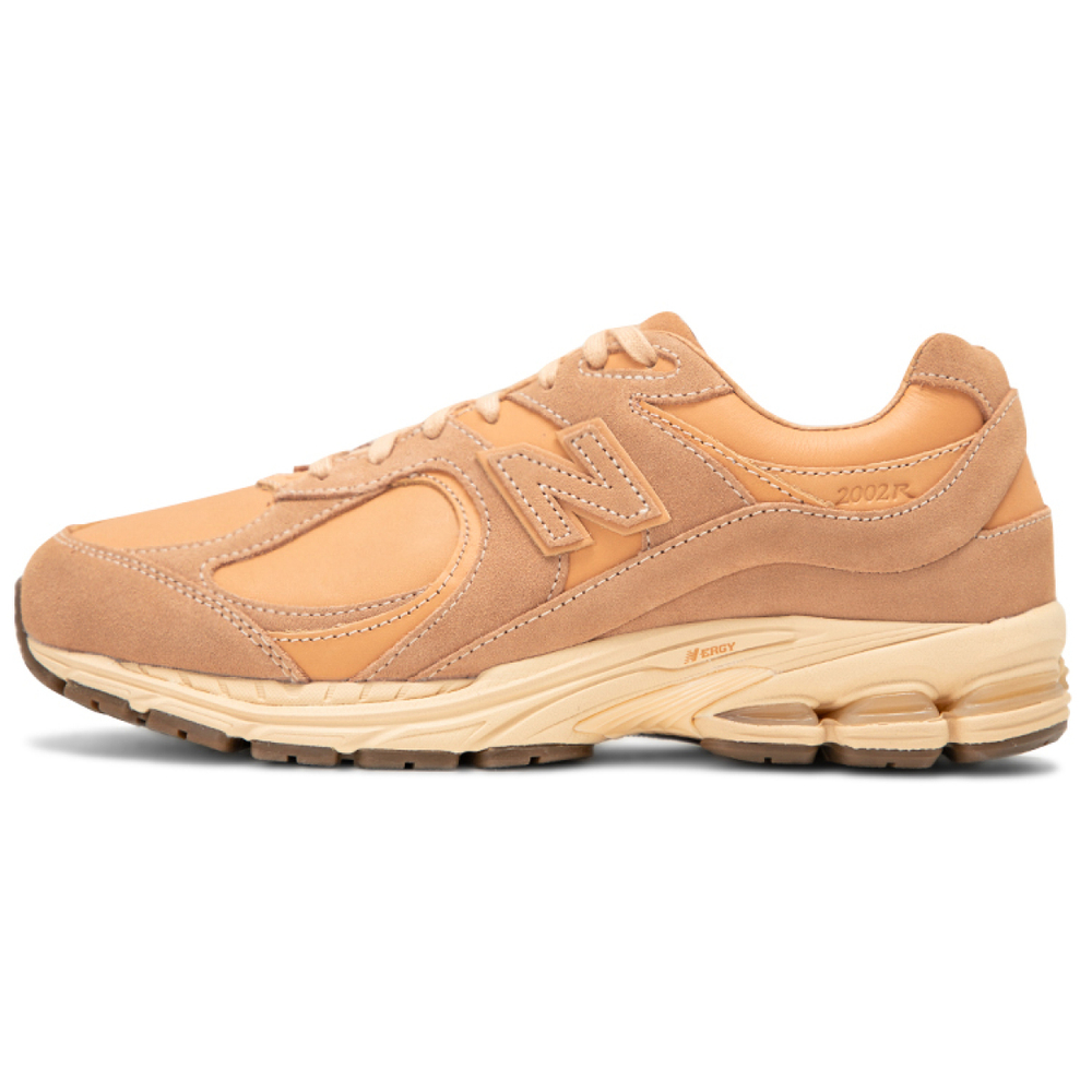 New Balance NB 2002R